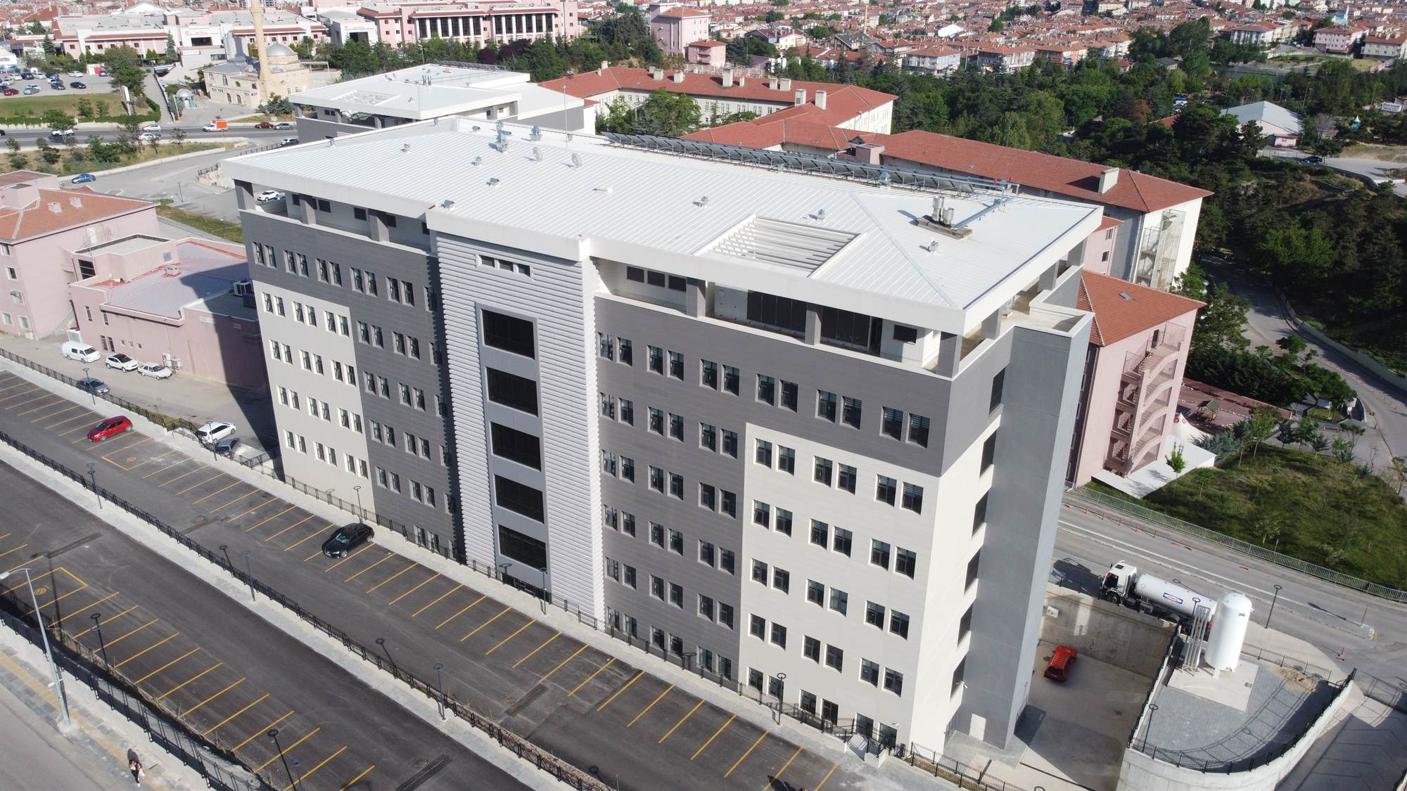 Kamu projesi şantiye görüntüsü