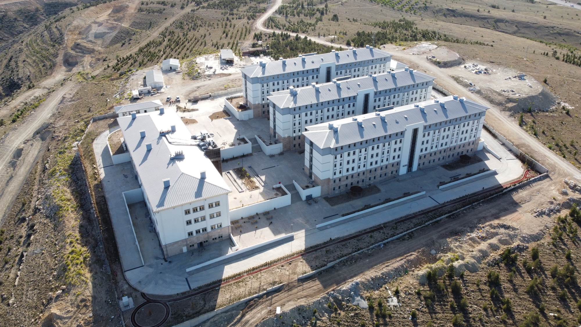 Öğrenci yurdu inşaatı